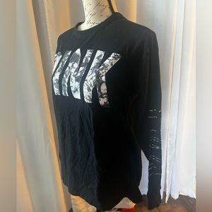 VS pre owned long sleeve T